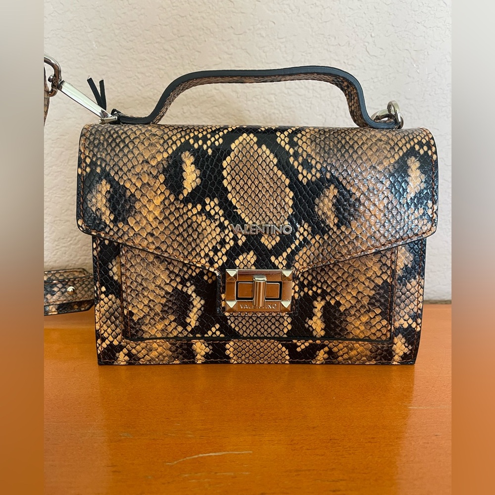 NWT Valentino Cocotte Palmellato leather embosed python Purse